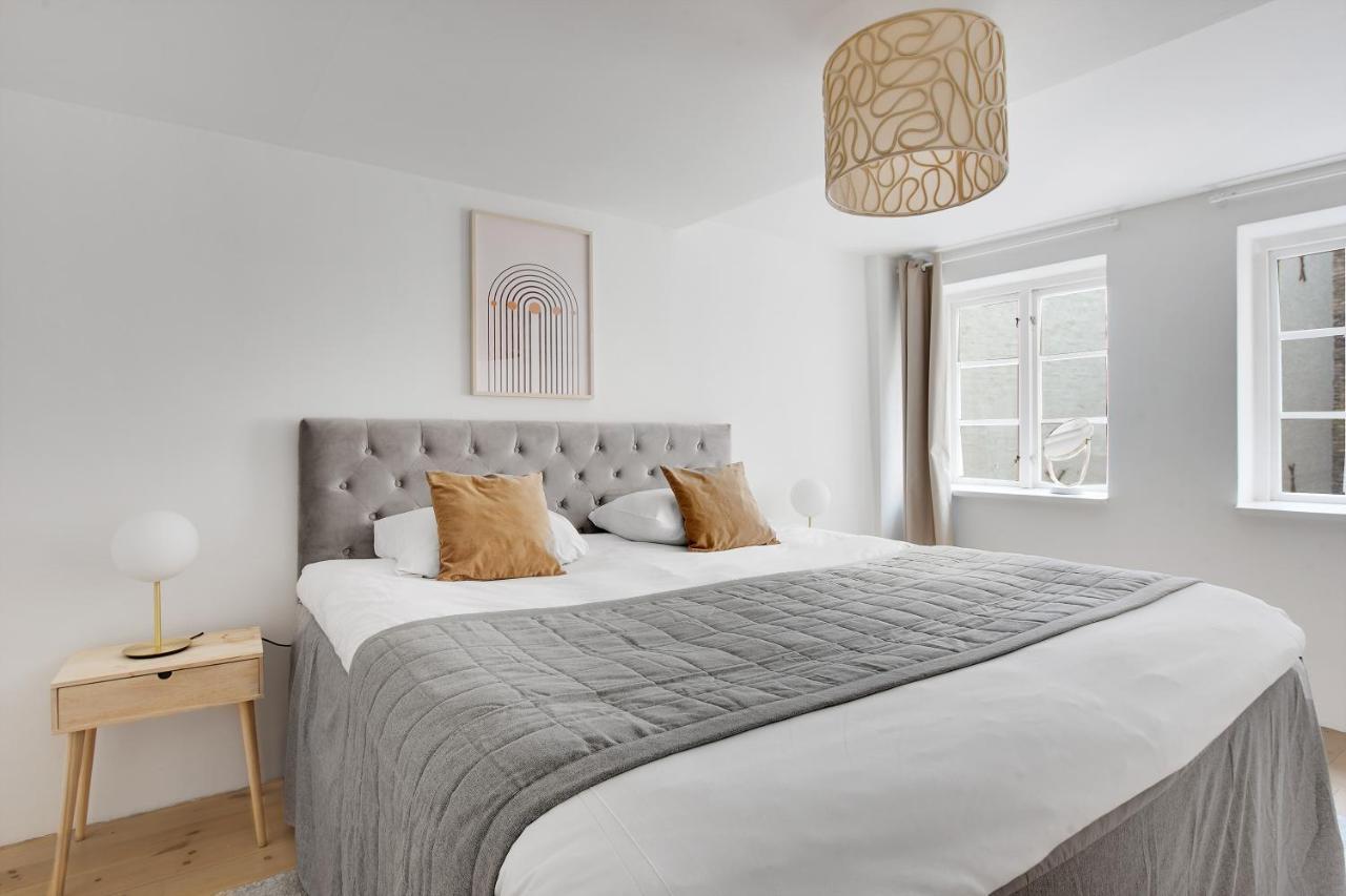 Sanders Main - Endearing Two-bedroom Duplex With A Balcony Next To Magical Nyhavn Leilighet København