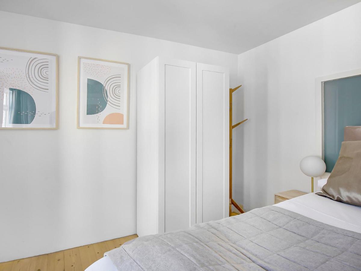 Sanders Main - Endearing Two-bedroom Duplex With A Balcony Next To Magical Nyhavn København